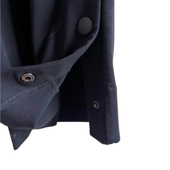 CAbi Black Cropped Pants - Picture 4 of 10